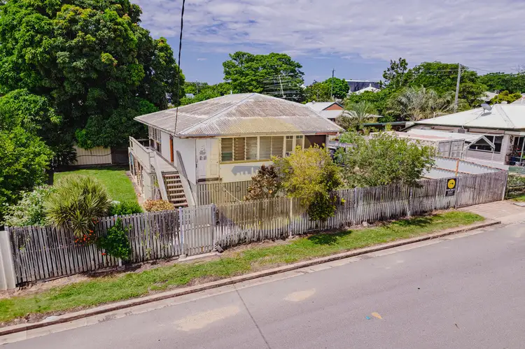 6 Lee Street, Charters Towers City QLD 4820