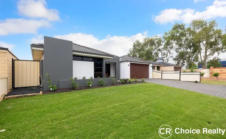 16 Woodside Loop