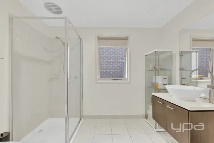 Fifth view of Homely house listing, 4 Freshet Avenue, Point Cook VIC 3030