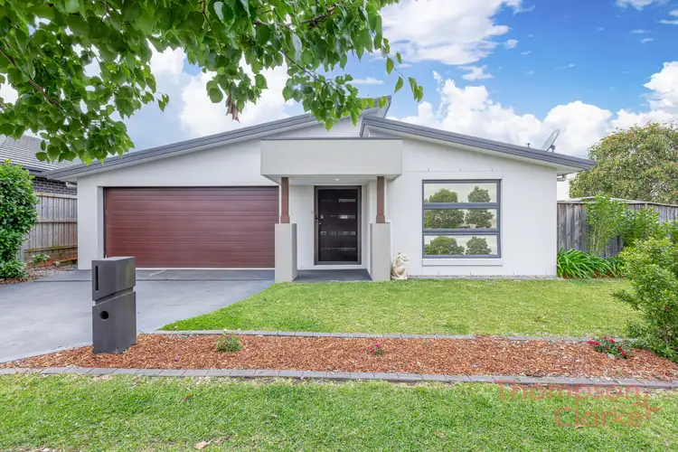 10 Golden Whistler Avenue, Aberglasslyn NSW 2320