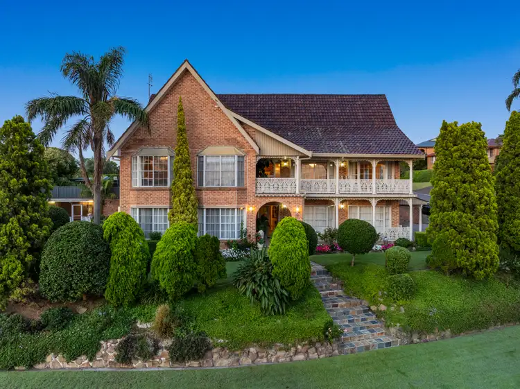 8 Seacourt Avenue