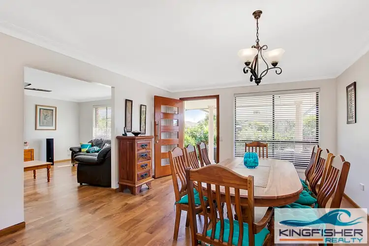 2 Wagtail Court, Burleigh Waters QLD 4220