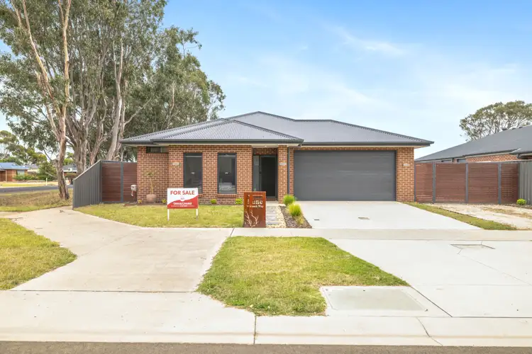 1 Warnock Way, Stratford VIC 3862