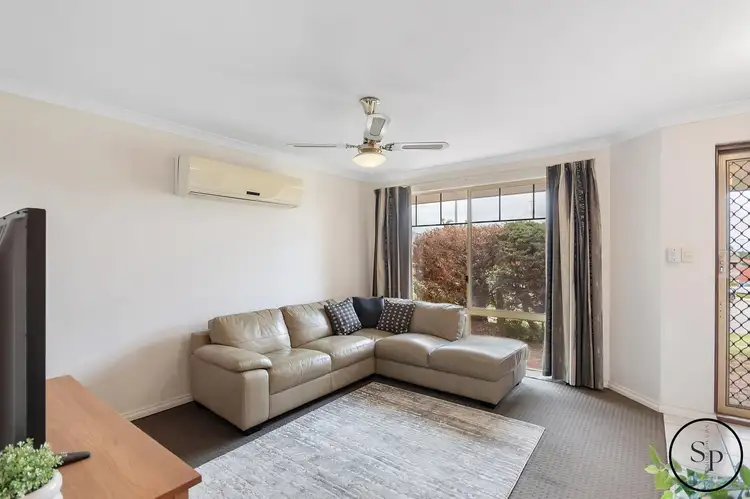 8 Willmott Close, Halls Head WA 6210