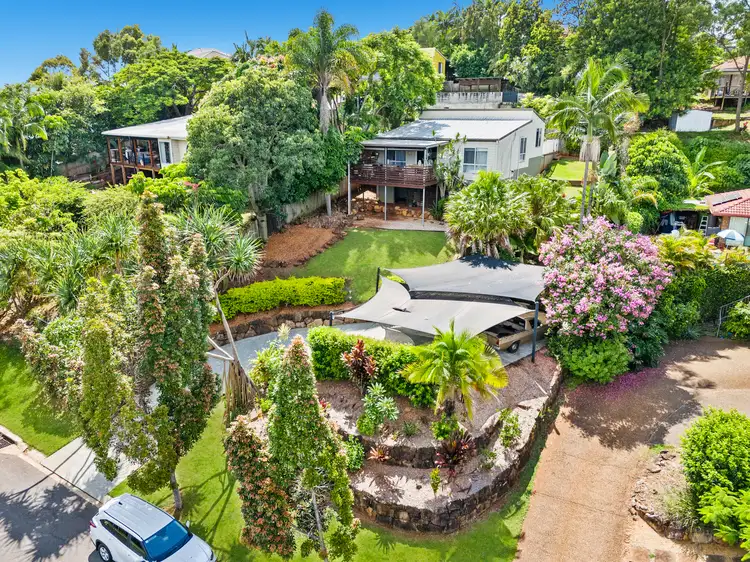 9 Amethyst Court, Carrara QLD 4211