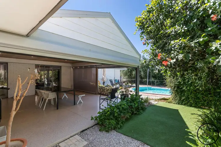 1 Haddon Place, Halls Head WA 6210