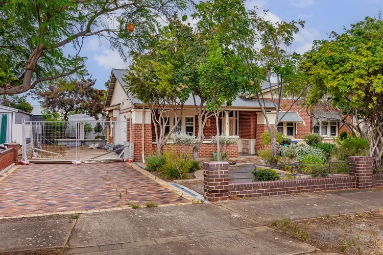 8 Sixth Avenue, Cheltenham SA 5014