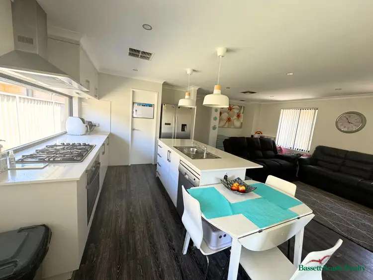 Seventh view of Homely house listing, 215 Pebble Beach Boulevard, Meadow Springs WA 6210