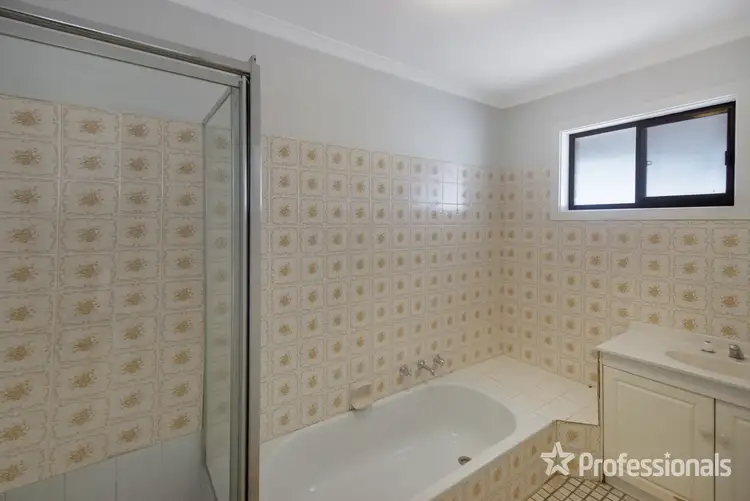 Fifth view of Homely house listing, 35 Bandera Avenue, Glenfield Park NSW 2650