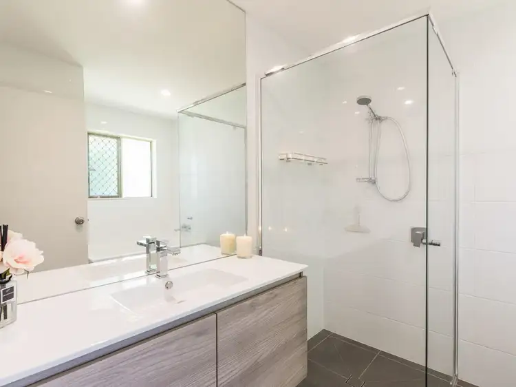 Second view of Homely house listing, 11 Selleck Close, Mcdowall QLD 4053