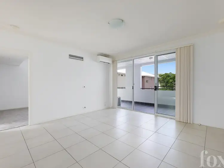 Second view of Homely unit listing, 18/6-10 Rose Street, Southport QLD 4215