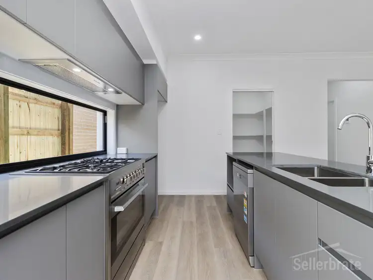 Second view of Homely house listing, 38 Brookview Place, Bahrs Scrub QLD 4207