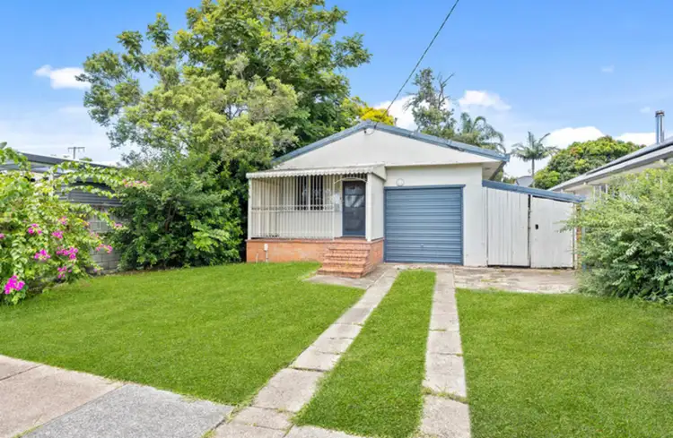 104 Palm Beach Avenue, Palm Beach QLD 4221