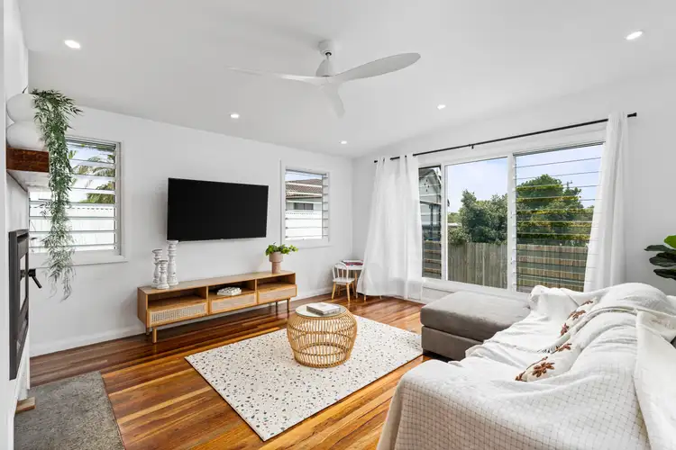 Fourth view of Homely house listing, 4 Margherita Avenue, Bateau Bay NSW 2261