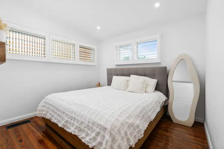 Fifth view of Homely house listing, 4 Margherita Avenue, Bateau Bay NSW 2261