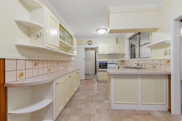 Second view of Homely house listing, 280-282 Raglan Street, Sale VIC 3850