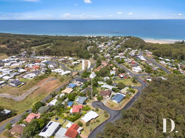 1 Leplaw Close, Safety Beach NSW 2456
