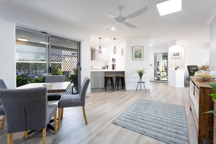 6/4 Somerset Place, Yamba NSW 2464