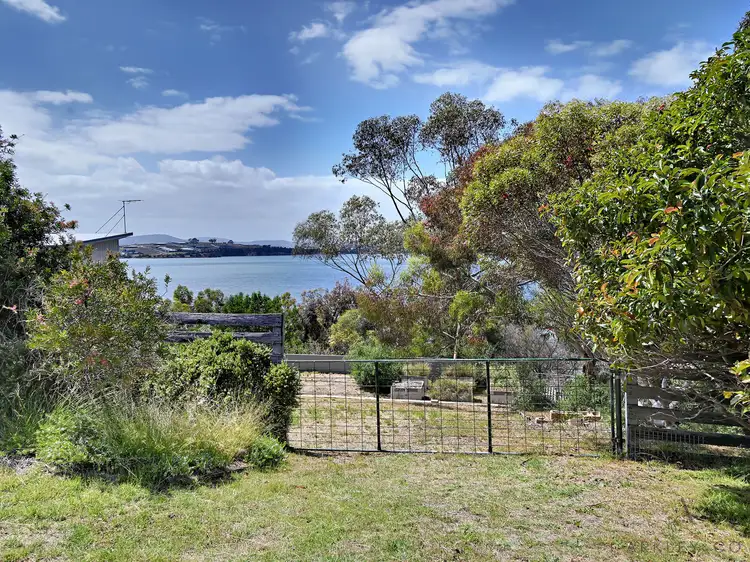 453 Shark Point Road, Penna TAS 7171