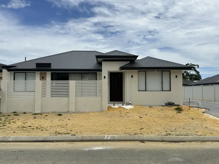 30C Mercer Way, Balga WA 6061