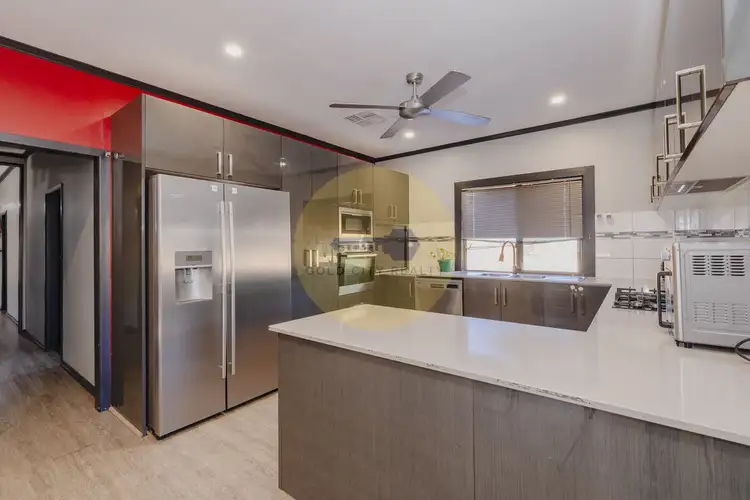 8 Bellevue Street, Richmond Hill QLD 4820