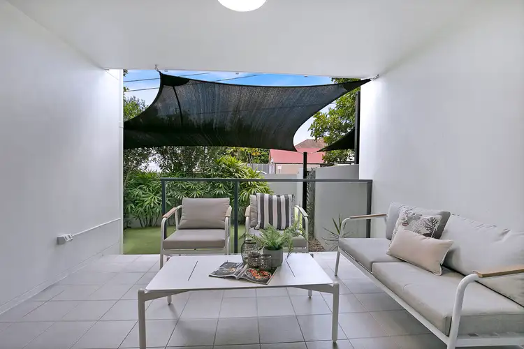 Main view of Homely apartment listing, 5/23 Potts Street, East Brisbane QLD 4169