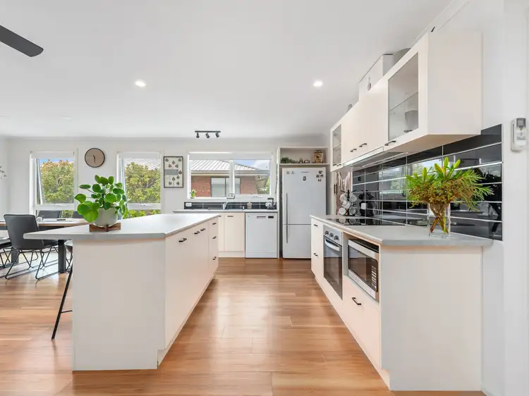 15 Wyrallah Street, Lakes Entrance VIC 3909