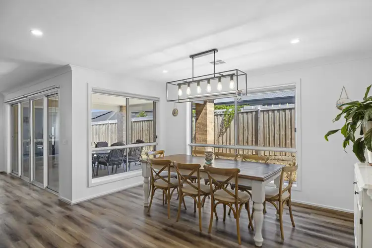 Sixth view of Homely house listing, 28 Lory Circuit, Sunbury VIC 3429