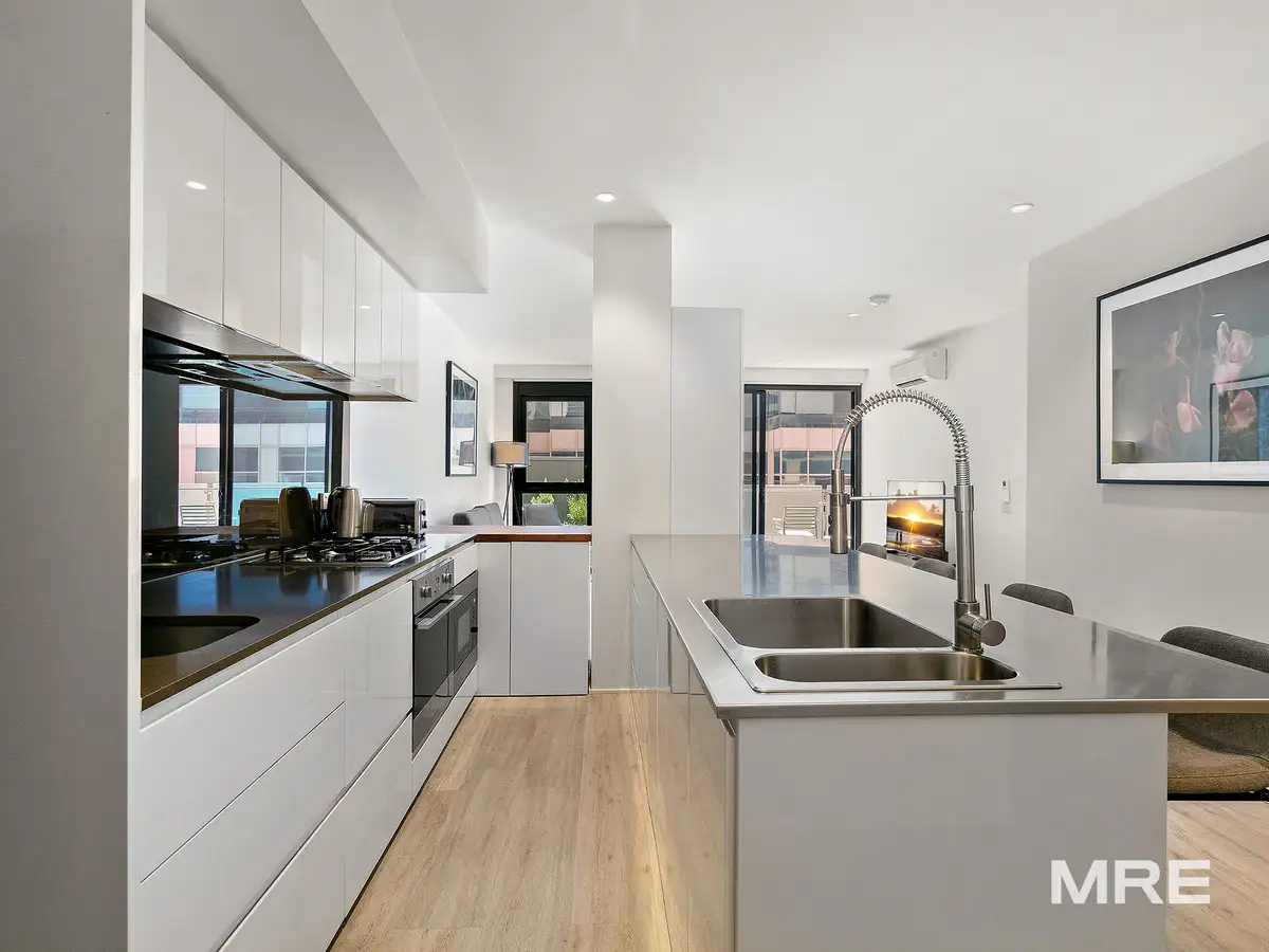 Main view of Homely apartment listing, 2010/199 William Street, Melbourne VIC 3000