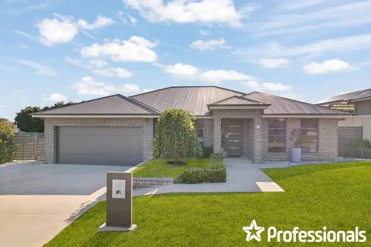 15 Cheviot Drive, Kelso NSW 2795