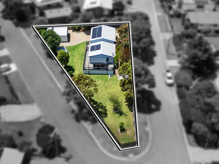 18 Mist Street