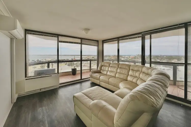 Fifth view of Homely apartment listing, 30/6A Valley Road, Halls Head WA 6210