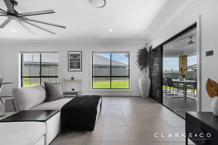 Sixth view of Homely house listing, 2 Grenache Crescent, Cliftleigh NSW 2321