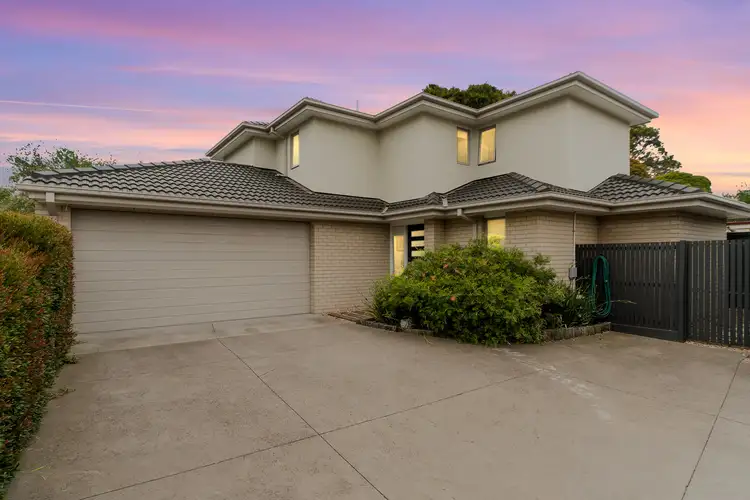 55 Baileyana Street