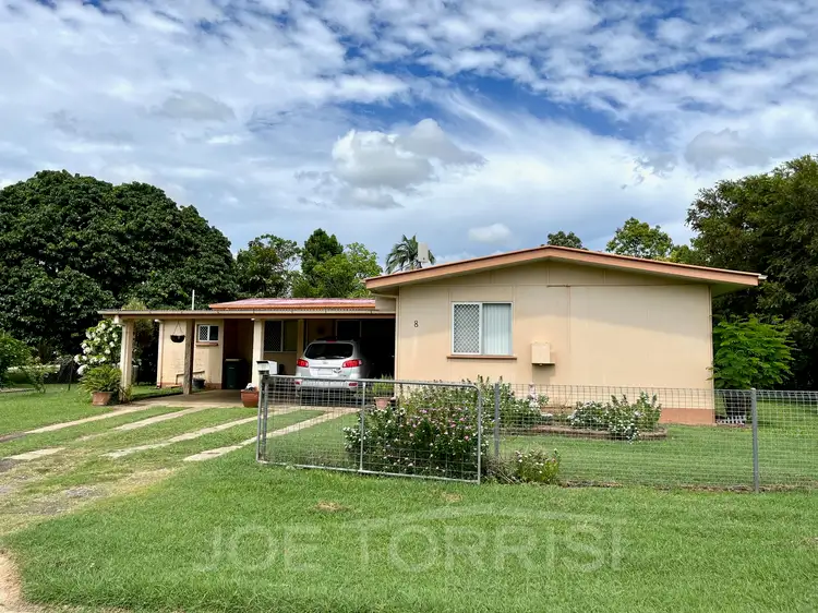 8 Beames Street, Mareeba QLD 4880