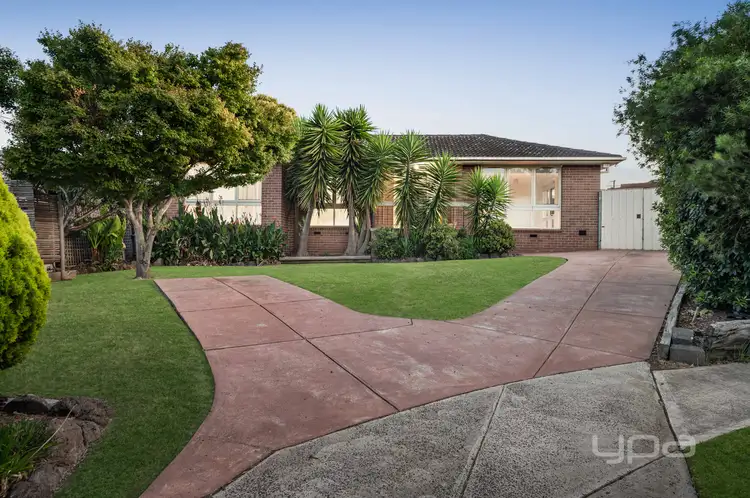 Main view of Homely house listing, 5 Glendale Place, Gladstone Park VIC 3043