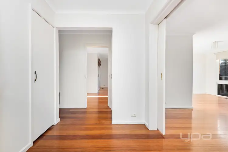 Third view of Homely house listing, 5 Glendale Place, Gladstone Park VIC 3043