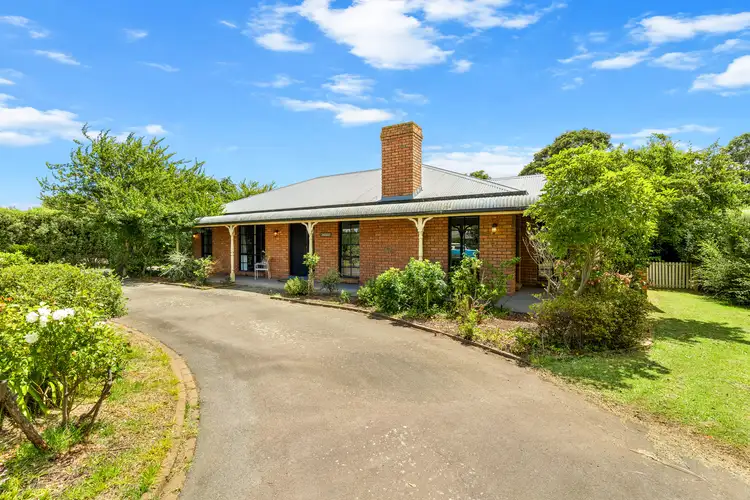 Second view of Homely house listing, 5 Southern Avenue, Sale VIC 3850