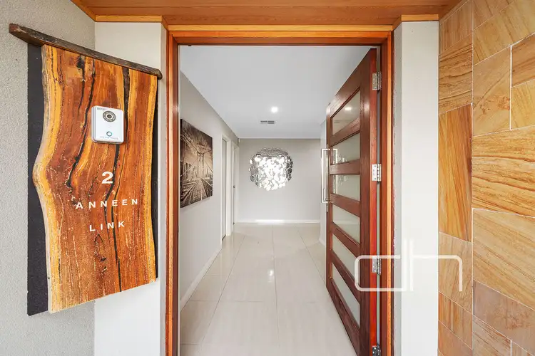Sixth view of Homely house listing, 2 Anneen Link, Landsdale WA 6065