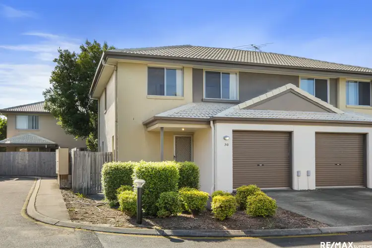 2-8 Meadowbrook Drive