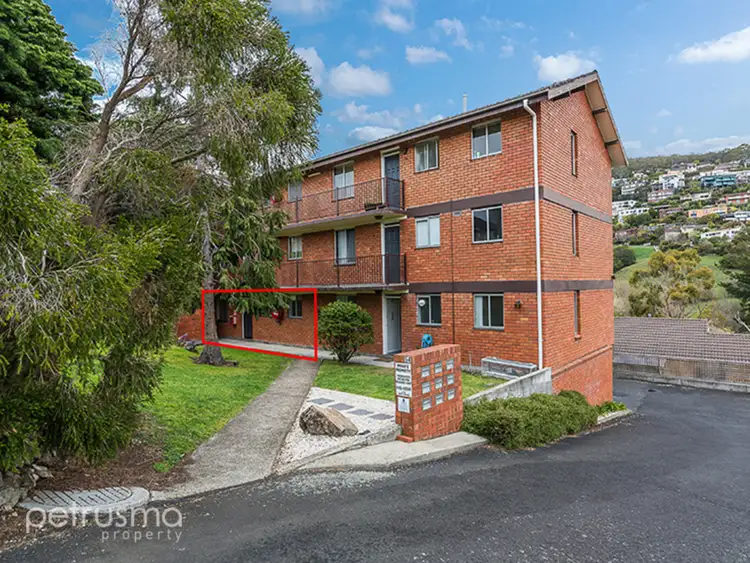 2/54 Mawhera Avenue, Sandy Bay TAS 7005