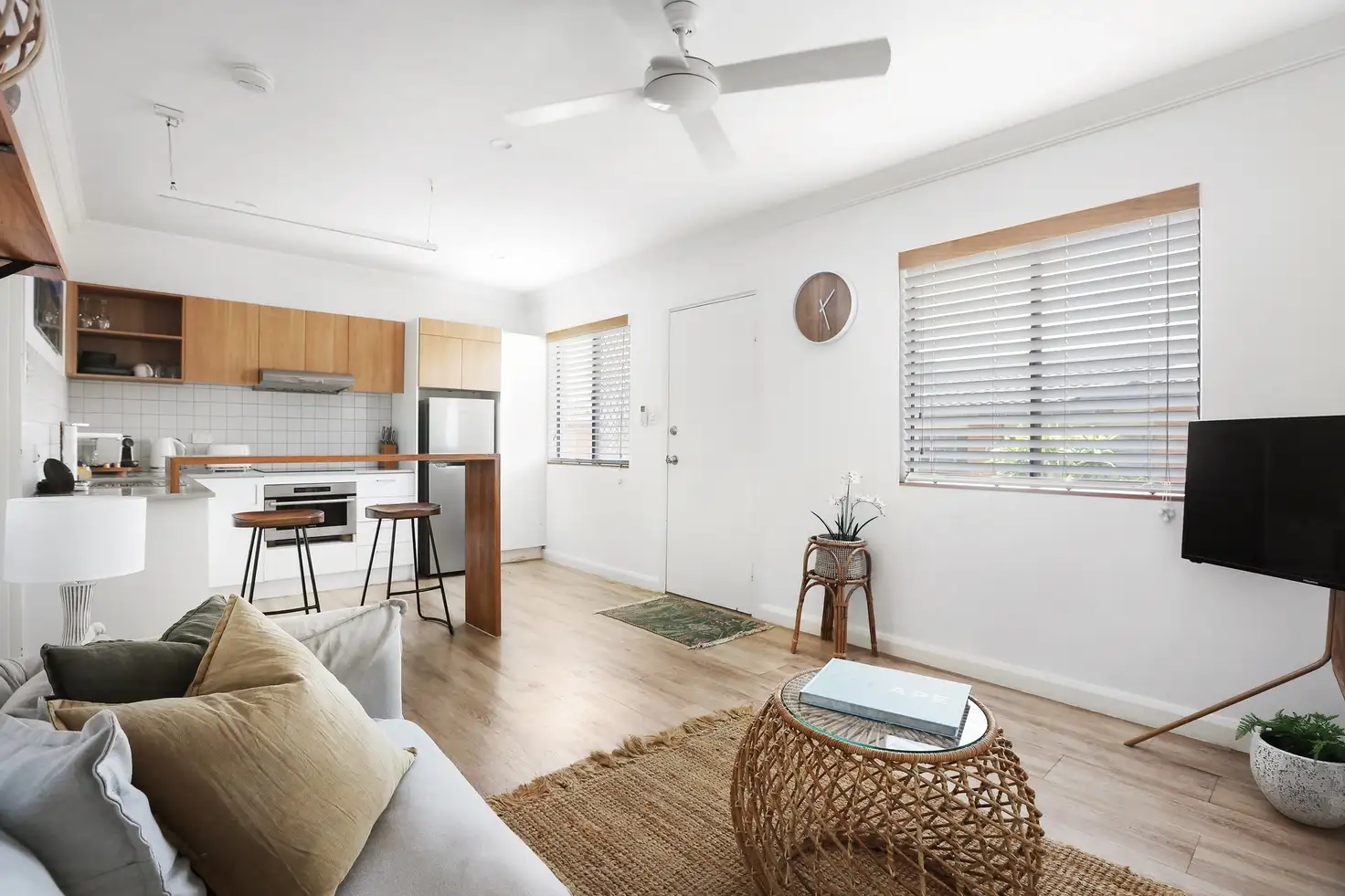 Main view of Homely unit listing, 5/2315 Gold Coast Highway, Mermaid Beach QLD 4218