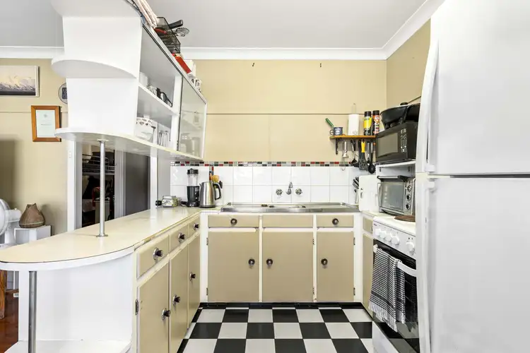 Fourth view of Homely semi-detached listing, 1/18 Drayton Road, Harristown QLD 4350