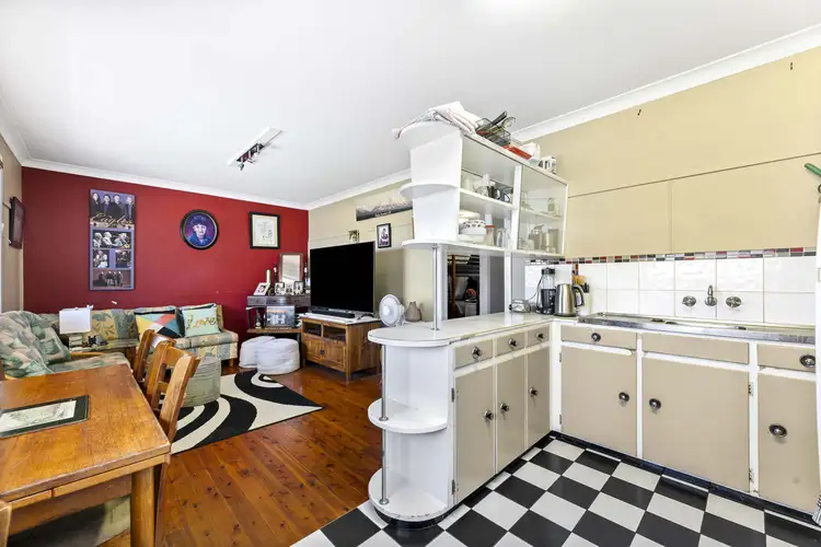 Fifth view of Homely semi-detached listing, 1/18 Drayton Road, Harristown QLD 4350