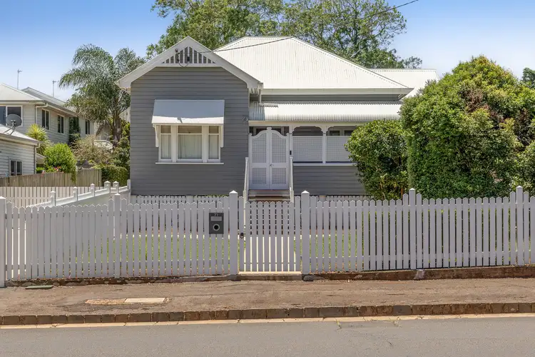 71 Bridge Street, Mount Lofty QLD 4350