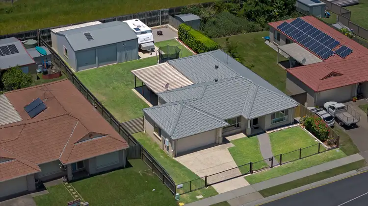 19 Summerhill Drive, Morayfield QLD 4506