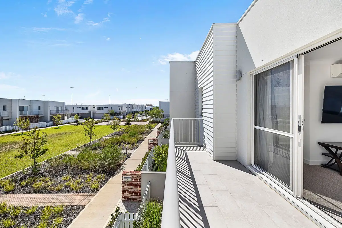 Main view of Homely house listing, 10 Catseye Walk, Treeby WA 6164
