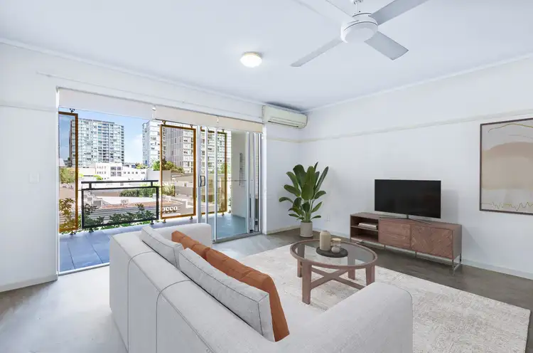 19 Masters Street