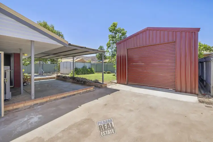 12 Cowan Way