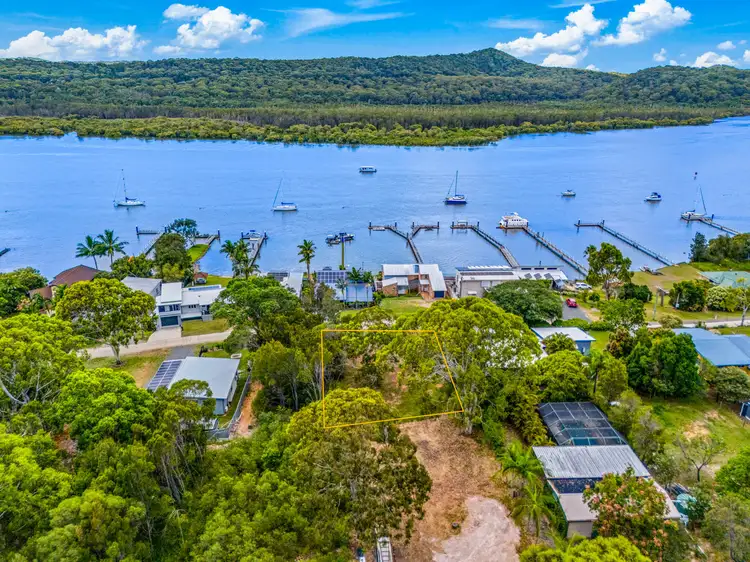 58 Wahine Drive, Russell Island QLD 4184